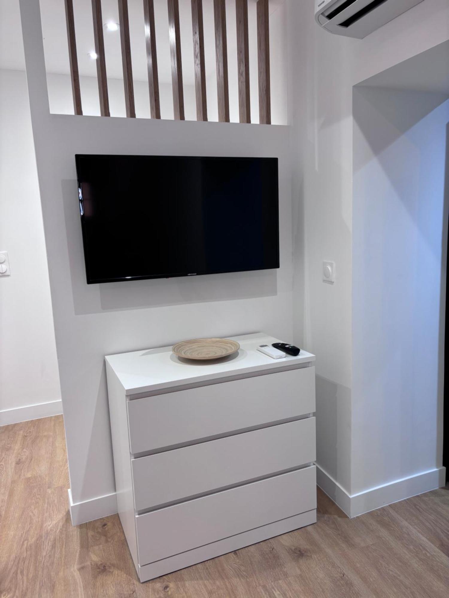 Charmant Appartement Au Coeur De Villeneuve Loubet Extérieur photo
